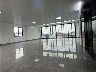 Tòa nhà 150m2, 10 tầng lô góc, mặt phố hồng tiến, cách cầu trần hưng đạo 200m, 3 thoáng trước sau