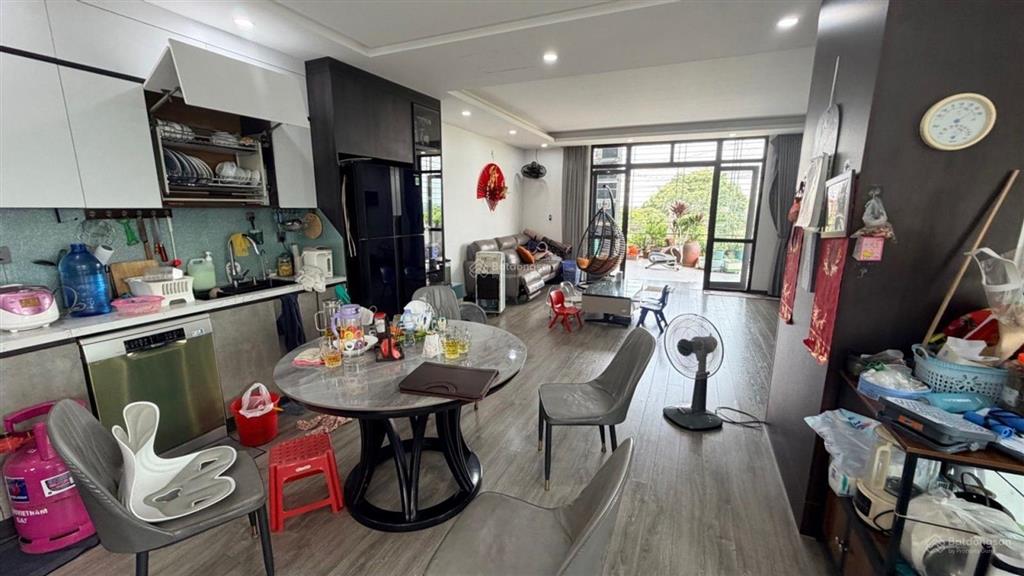 Mặt phố nam đuống 110m2 x 6 tầng thang máy, nội thất, kinh doanh đỉnh cao
