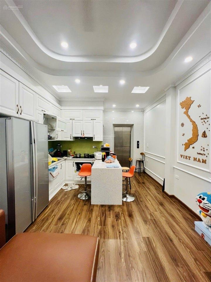 Bán nhà riêng tại ngọc thụy, 11,9 tỷ, 40m2, 7 tầng, mặt tiền 4m gần cầu chương dương, ô tô