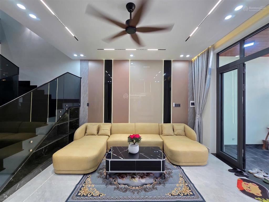 Bán nr tại nguyễn đức thiệu, 8,4 tỷ, 100m2, bao đẹp, hàng hot