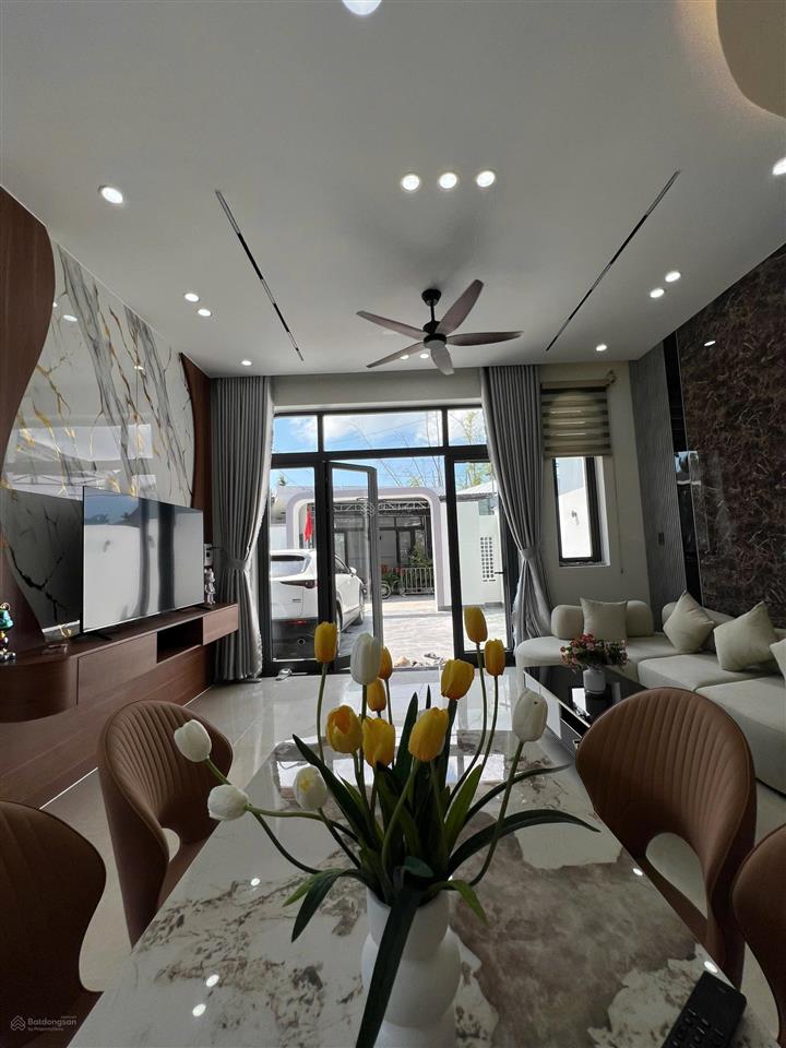 Hàng hiếm tại nam kỳ khởi nghĩa, 3,98 tỷ, 150m2, 3pn, 2wc, 2 tầng
