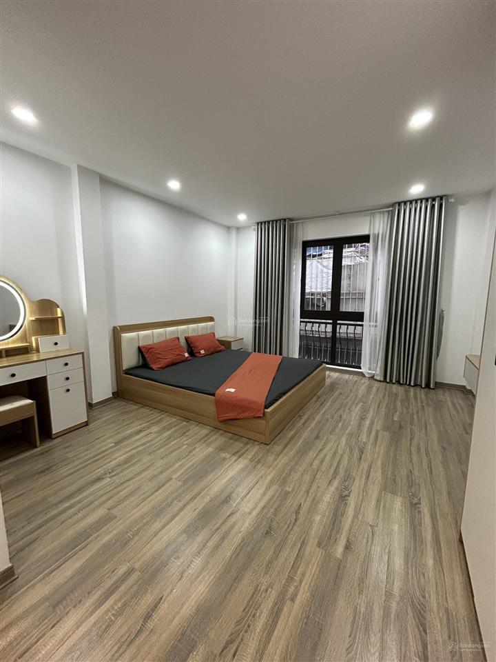 Chính chủ bán nhà phố tôn thất tùng|trường chinh|đống đa 41.5m|6t|thang máy|gần phố|full nội thất