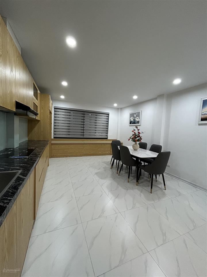 Chính chủ bán nhà phố tôn thất tùng|trường chinh|đống đa 41.5m|6t|thang máy|gần phố|full nội thất