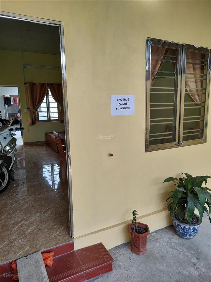 Nhà có sân cổng khép kín độc lập