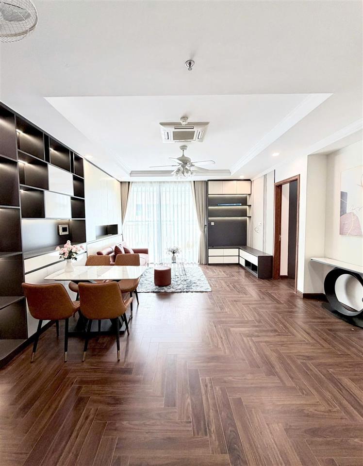 Chính chủ gửi bán p07 times city tầng cao 34  87,5m2, bc đông nam mát, giá 11,x tỷ