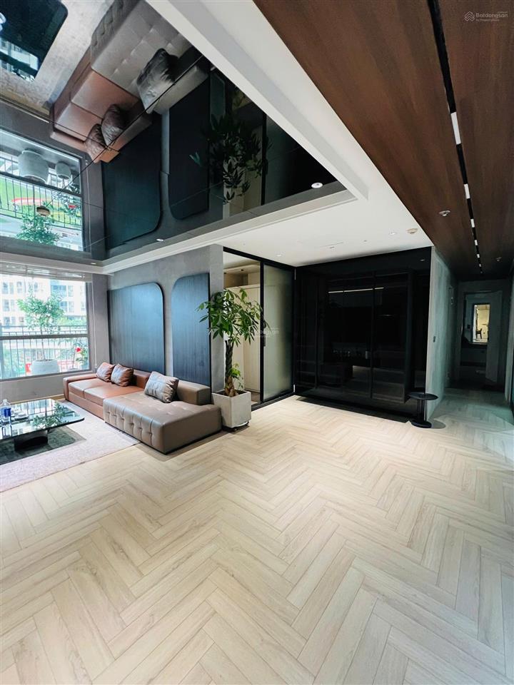 Căn đập thông p7 times city 162m2 + 30m sân vườn, full đồ luxury, giá chỉ 23,x tỷ