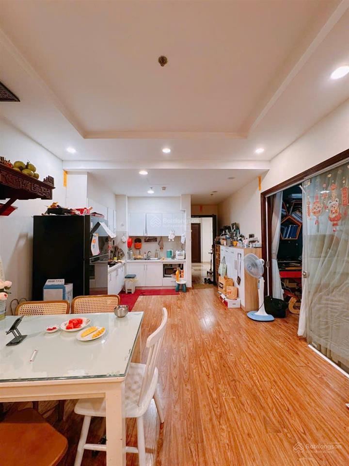 Căn 2pn 81m² t10 tầng 25 view nhạc nước đẹp, đã sửa bếp, ở ngay, giá 9,x tl, xem 24/7