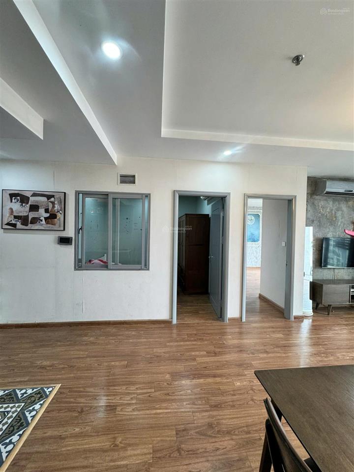 Căn 2pn 81m² t10 tầng 25 view nhạc nước đẹp, đã sửa bếp, ở ngay, giá 9,x tl, xem 24/7