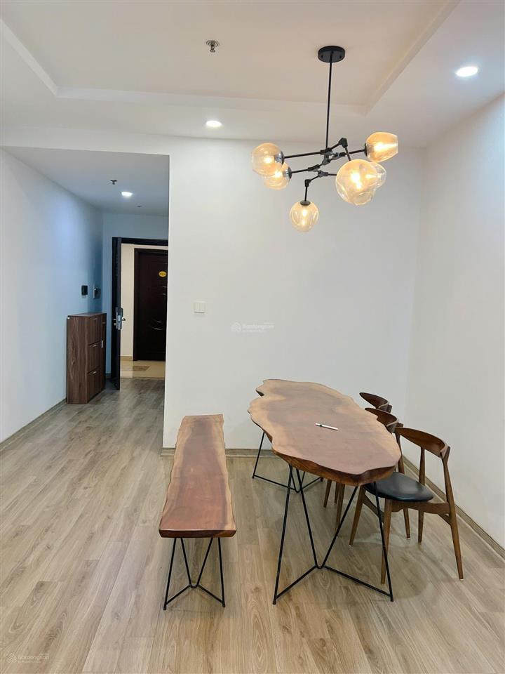 Cho thuê căn góc t06 đông nam , nhà mới đẹp, có slot ô tô, vào ở ngay giá 21tr/tháng