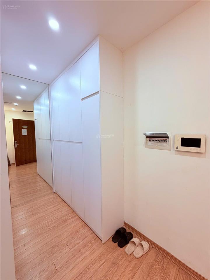 Cho thuê căn hộ 132m² 3pn full nội thất  vào ở ngay giá chỉ 30 triệu   em an 0931 327 ***