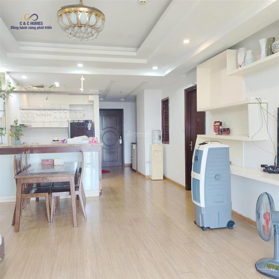 Cho thuê căn 3 ngủ t18 tầng trung view thác nước, quảng trường | 15tr/tháng
