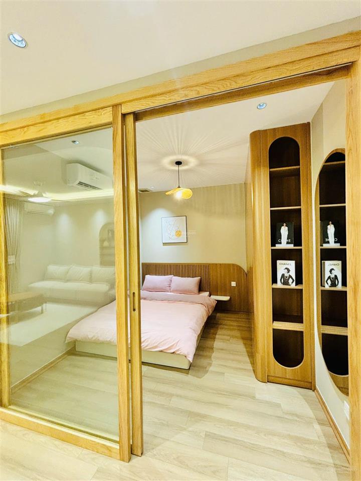 Bán căn 2pn t05 times city 76m2, tầng 5, bc bắc, có slot ô tô, sổ sẵn, giá 8,9 tỷ