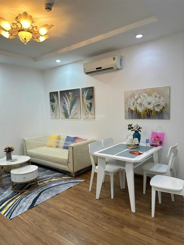 Bán căn 1 ngủ t08 53m2, sổ 47m2, nhà đẹp full nội thất, giá 5,3 tỷ thu về, có tl