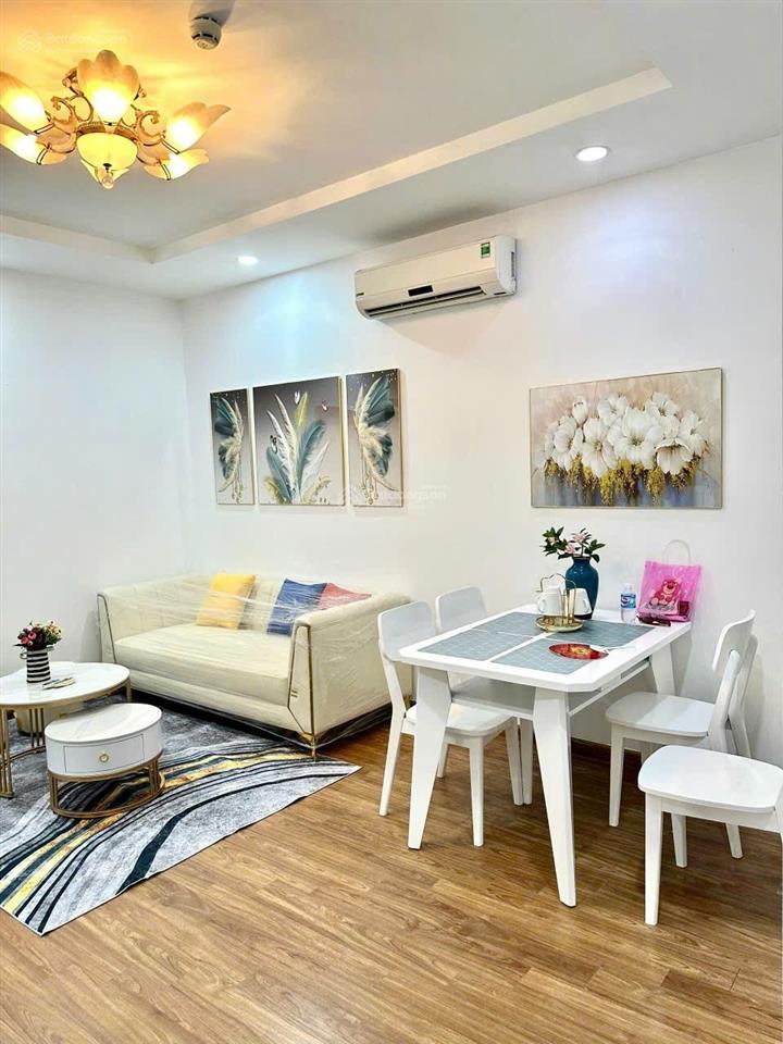 Bán căn 1 ngủ t08 53m2, sổ 47m2, nhà đẹp full nội thất, giá 5,3 tỷ thu về, có tl