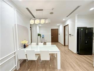 Cho thuê căn 3pn 118m2, ban công bắc, full nội thất, giá 27,5 triệu/tháng