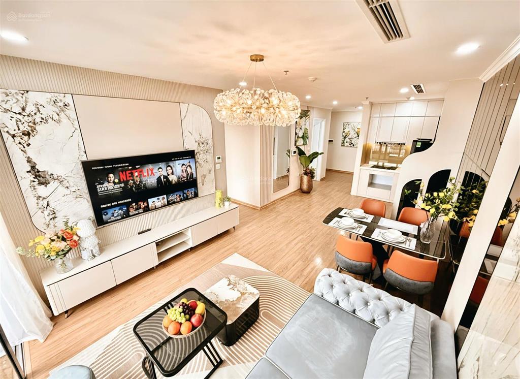 Bán căn góc p05 tầng 11, 103m², 3pn, ban công đông nam, full nội thất mới, đang cho thuê homestay