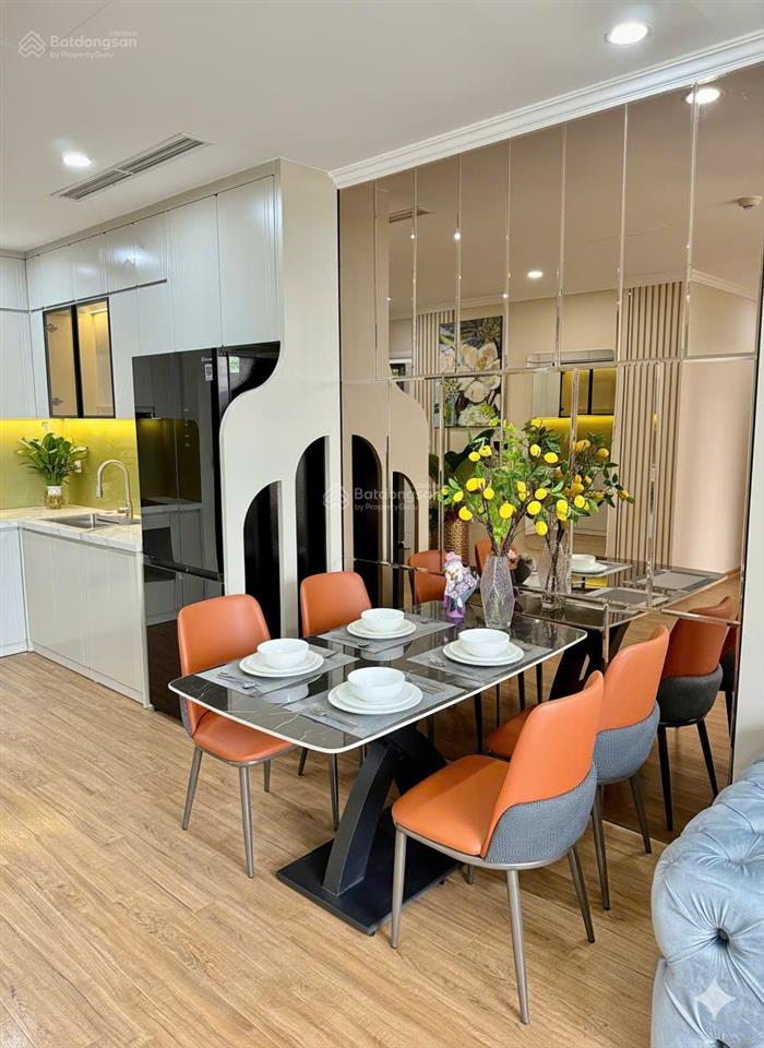 Bán căn góc p05 tầng 11, 103m², 3pn, ban công đông nam, full nội thất mới, đang cho thuê homestay