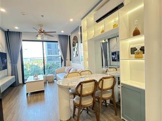Bán căn 2 ngủ pavilion tầng thấp, 64m2, hai hướng đông nam đông bắc, giá 3.88 tỷ