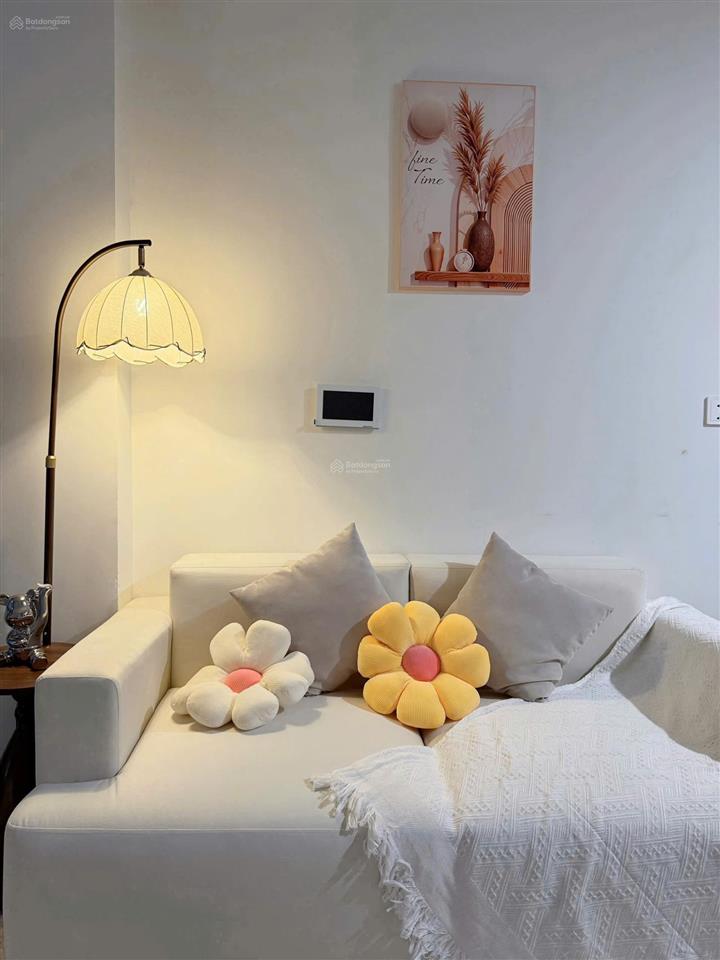 Bán gấp studio 27m2 m2 masteri waterfront, full đồ đẹp, hướng tây nam, view thoáng, thuê 7tr/tháng