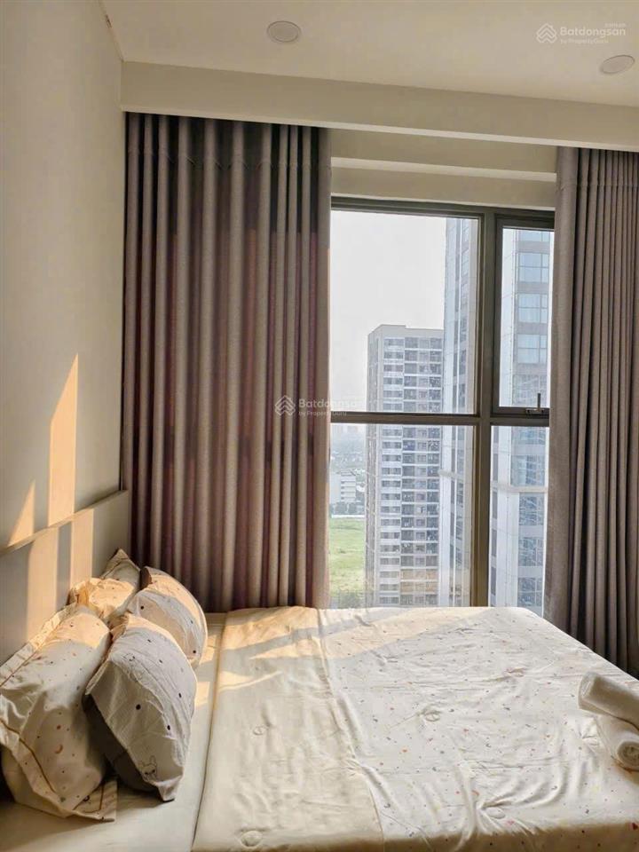 Bán gấp studio 27m2 m2 masteri waterfront, full đồ đẹp, hướng tây nam, view thoáng, thuê 7tr/tháng