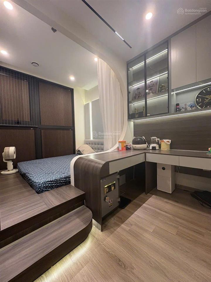 Bán căn góc p2, 2pn 2vs, 68m² thông thủy, full nội thất, sổ đỏ sẵn, giá 4,15 tỷ thương lượng