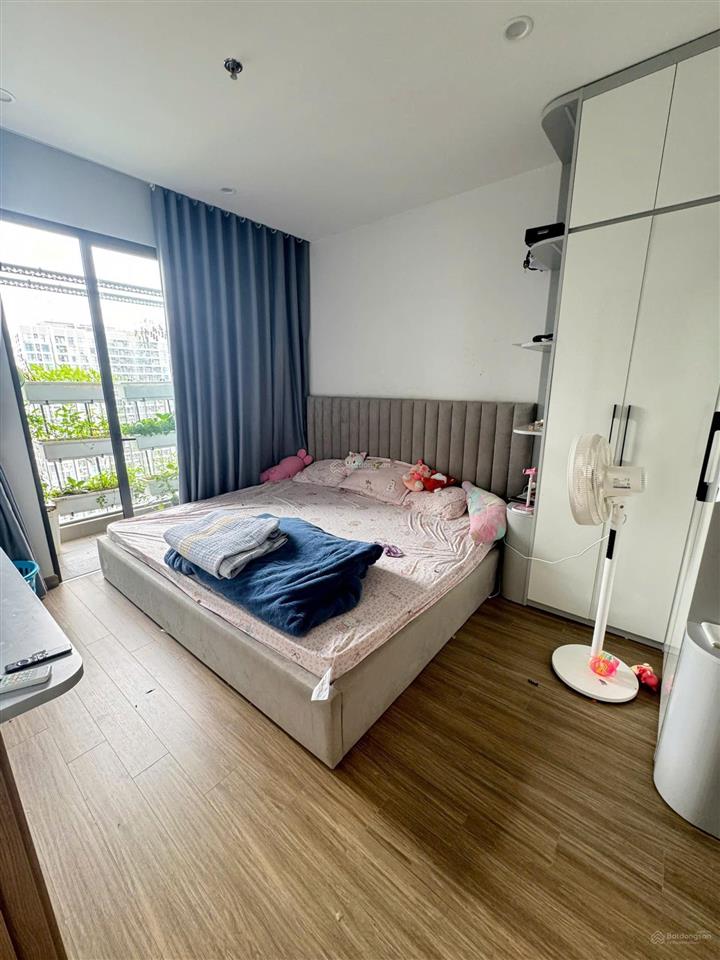 Bán căn hộ p1.27 2pn 2vs, 63m2 full nội thất, sổ đỏ cầm tay, hướng tây nam, giá giảm còn 3,85 tỷ