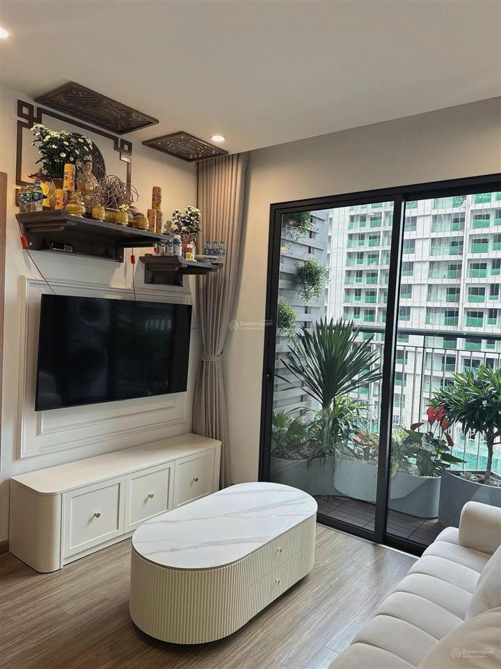 Bán căn p4 2pn 2vs, 61,5m², hướng đông bắc, full nội thất, đủ thiết bị, giá 3,95 tỷ