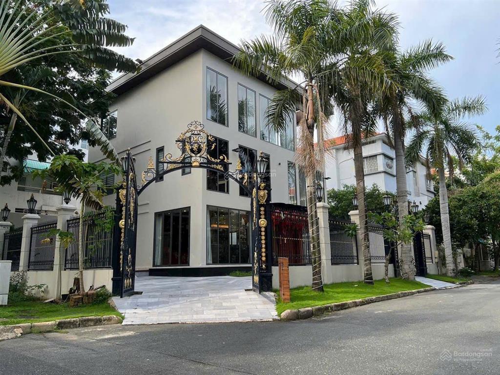 Cho thuê bt mỹ hoàng 160tr/tháng, 420 m², 4pn, 5wc, full nội thất, có hồ bơi.  0849 160 ***