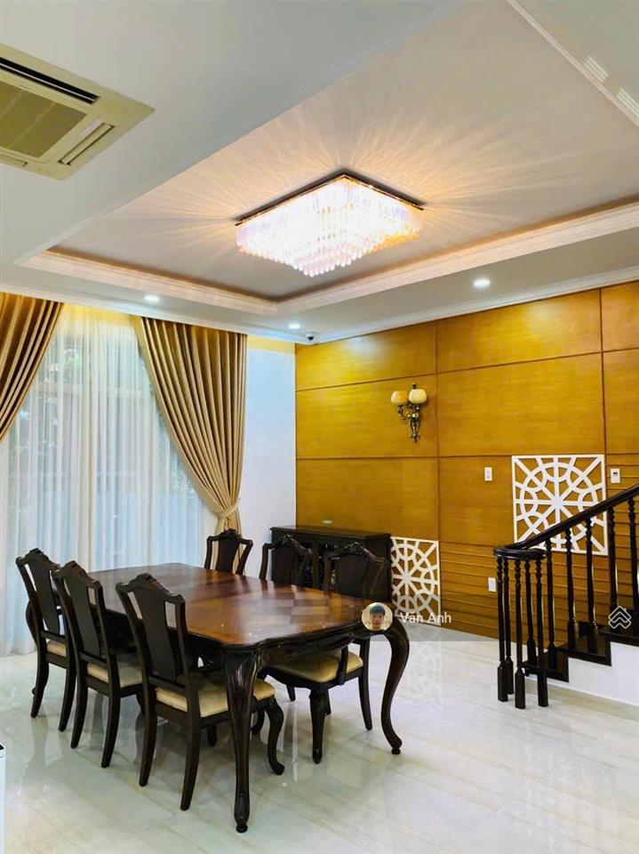 Cho thuê biệt thự lâu đài chateau, 110 triệu, 200 m2, 5pn, 5wc tại quận 7.  0849 160 *** văn anh