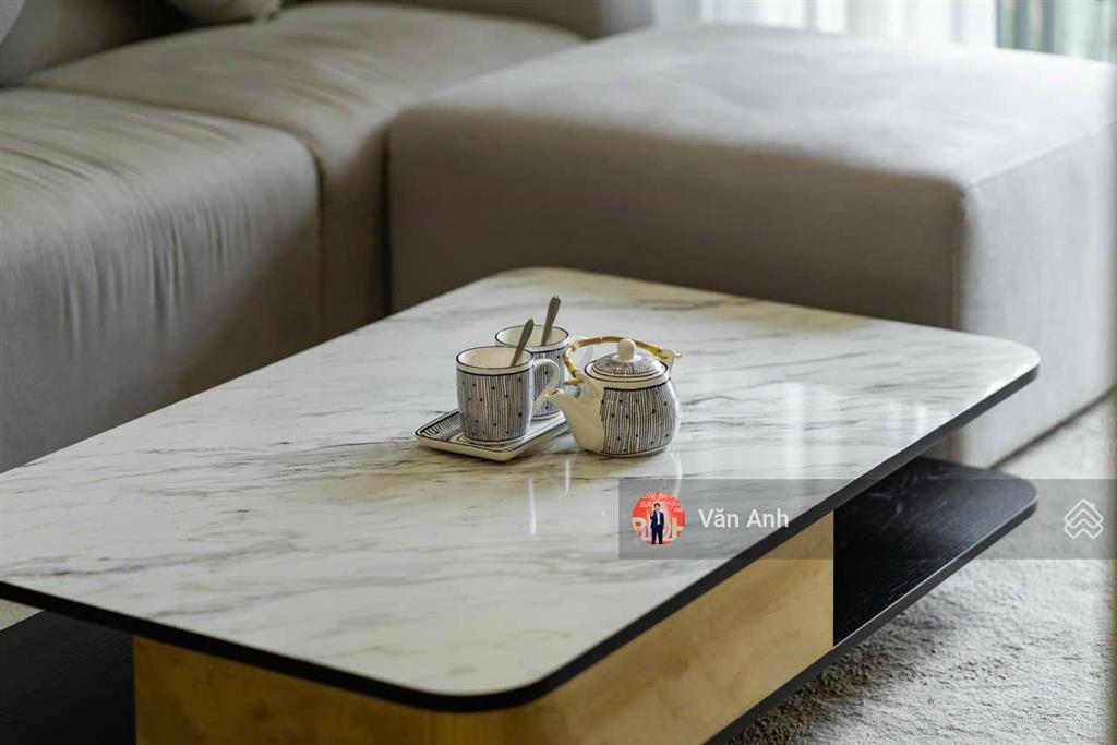Cho thuê căn hộ midtown, 98m2, 2pn, 2wc, giá cực tốt chỉ 23 triệu vnd.  0849 160 *** văn anh