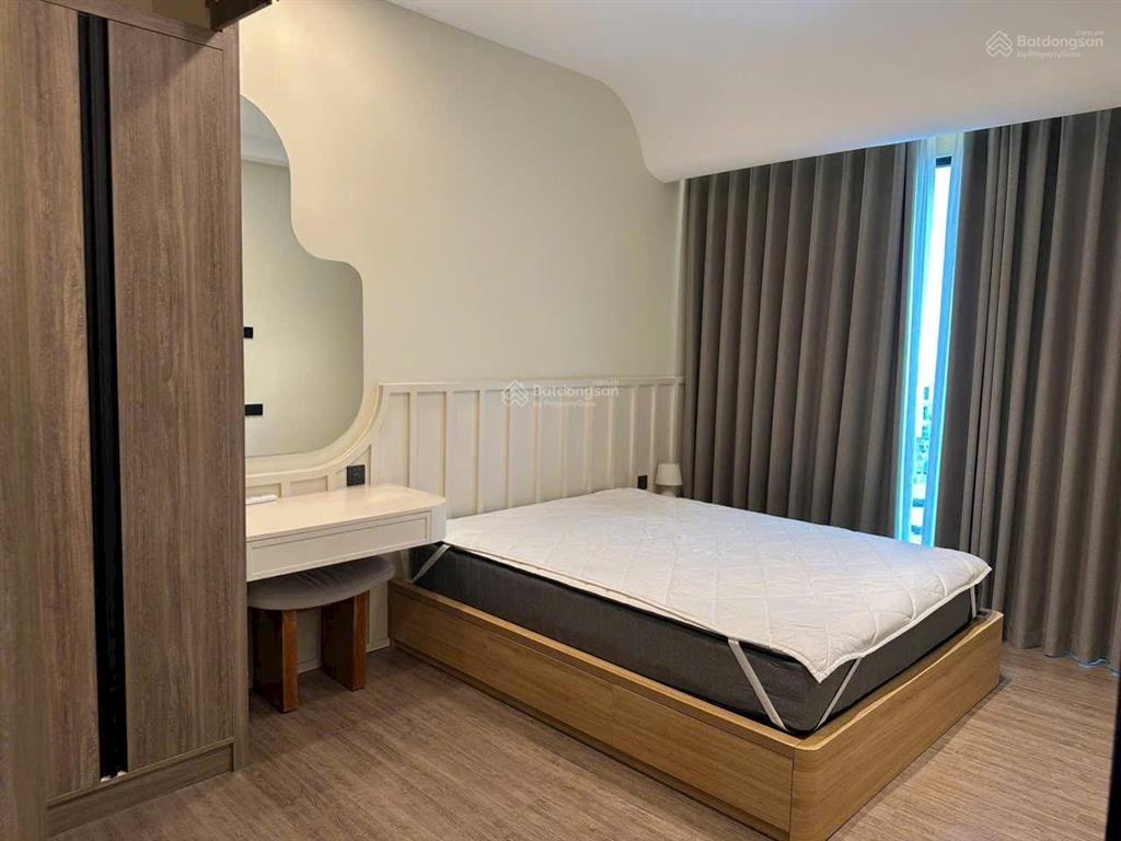 Cho thuê căn hộ de la sol quận 4 2pn, full nội thất, view sông