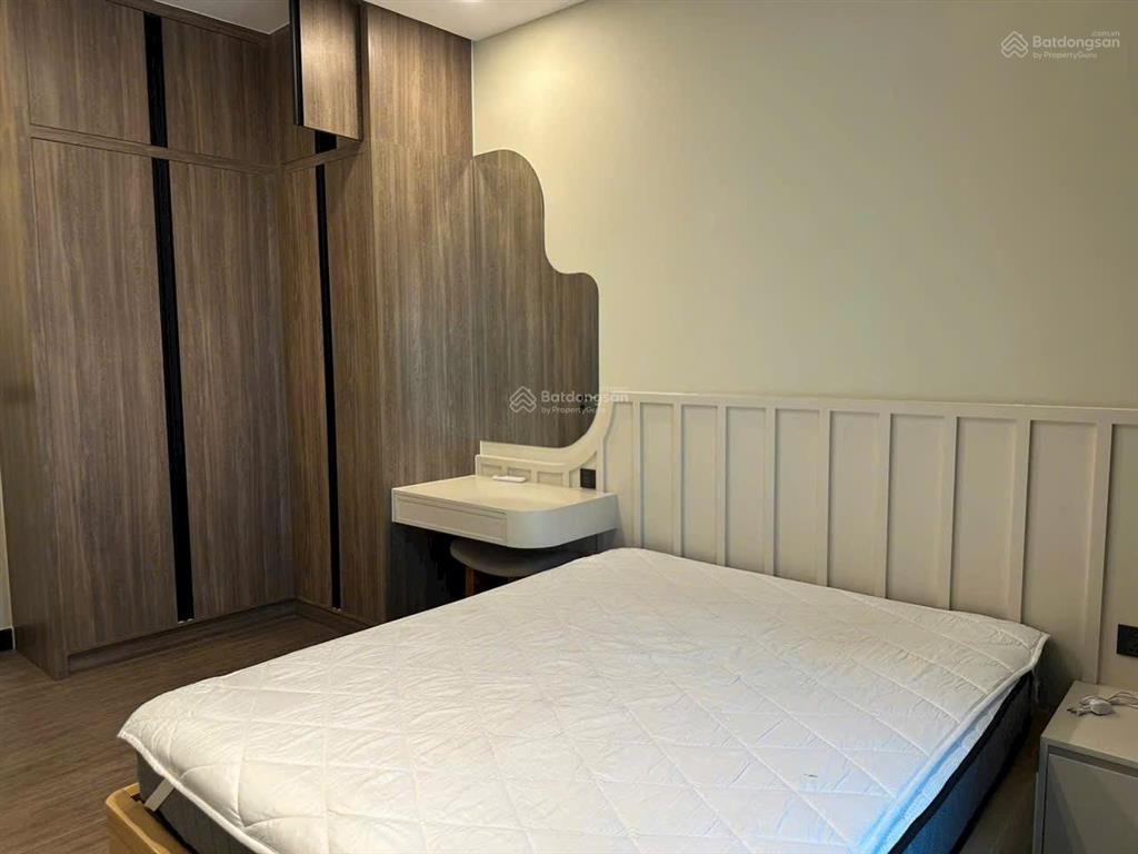 Cho thuê căn hộ de la sol quận 4 2pn, full nội thất, view sông