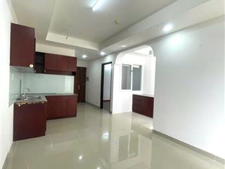 Chung cư 2 phòng ngủ, có sổ , có thang máy, 2tỷ hơn