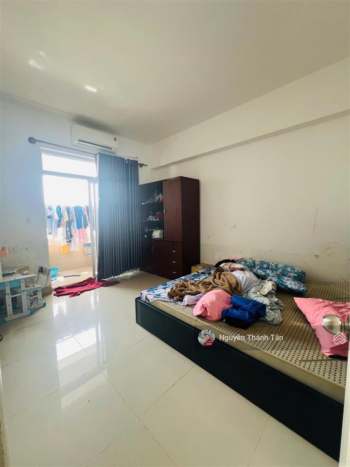 Chung cư 1050, bình thạnh, 2 phòng ngủ nhà 61m2, có sổ hồng