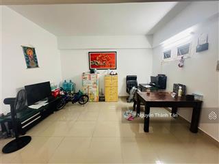 Chung cư 1050, bình thạnh, 2 phòng ngủ nhà 61m2, có sổ hồng