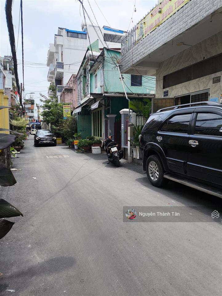 Gần dương quảng hàm, hẻm xe hơi, 5 tầng mua về vừa ở vừa cho thuê  40m2 (4x10)