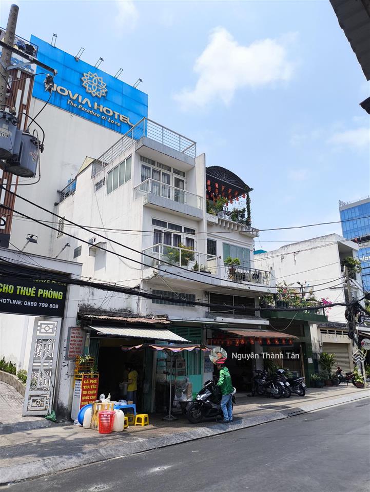 3 tầng , 55m2 ngay đại học văn lang, sát rạch xuyên tâm, chính chủ cần bán