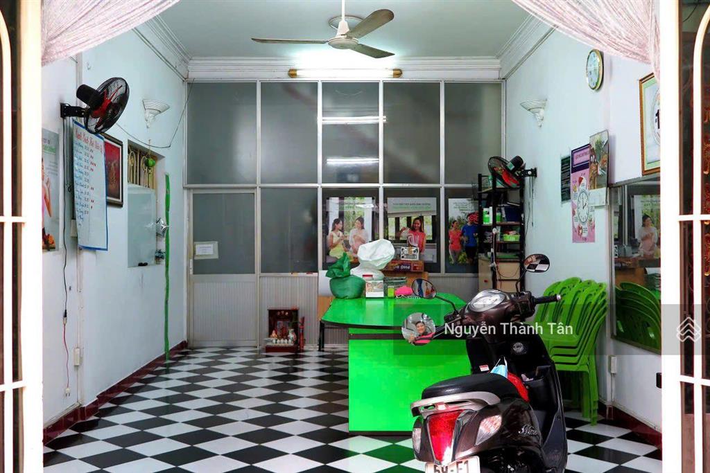 3 tầng , 55m2 ngay đại học văn lang, sát rạch xuyên tâm, chính chủ cần bán