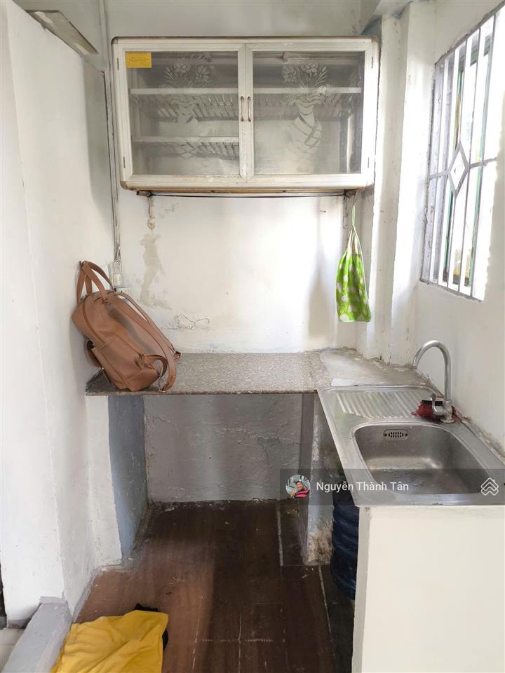 Cho thuê nhà 5tr/tháng có 2 phòng ngủ, ngay gần bv 175