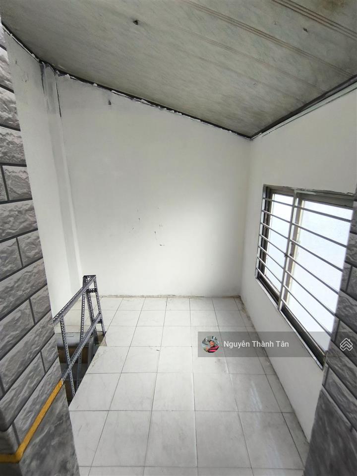 Cho thuê 5tr5/tháng  nhà 2 phòng ngủ 1 wc. đối diện bv 175. ở và kinh doanh