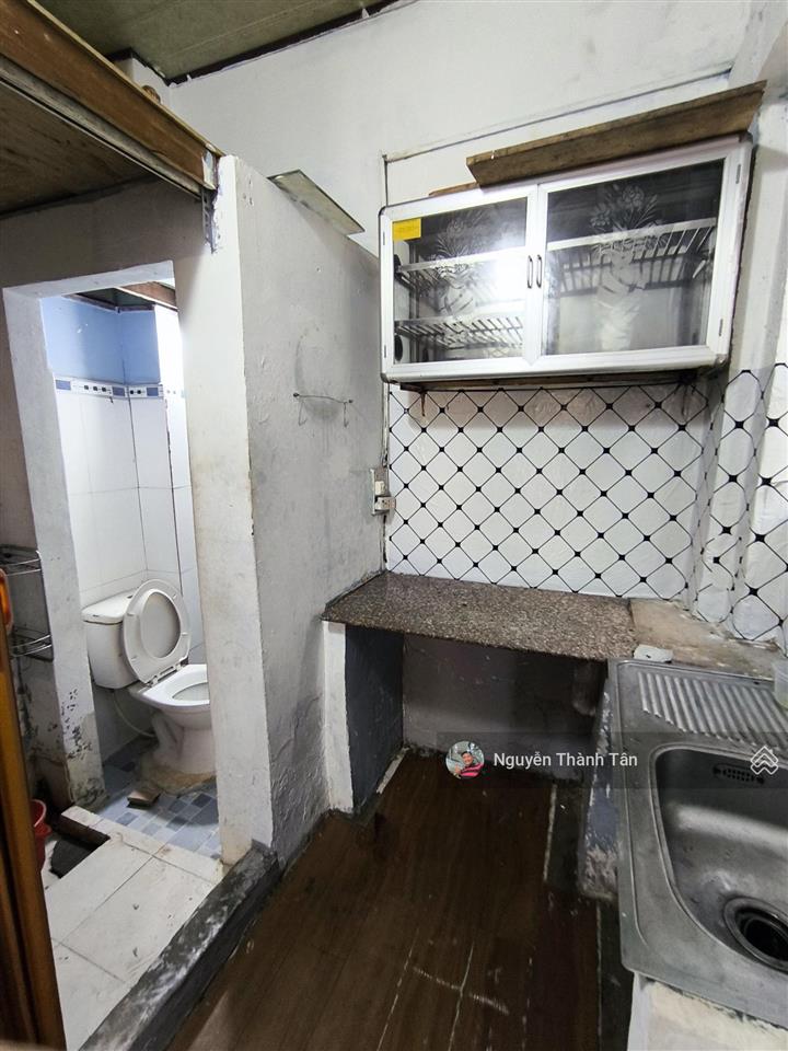 Cho thuê 5tr5/tháng  nhà 2 phòng ngủ 1 wc. đối diện bv 175. ở và kinh doanh
