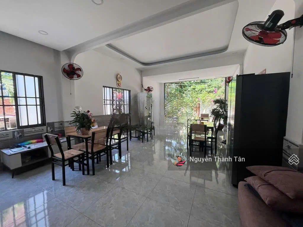 Thống nhất, cho thuê nhà 2 phòng ngủ 2wc kinh doanh tự do