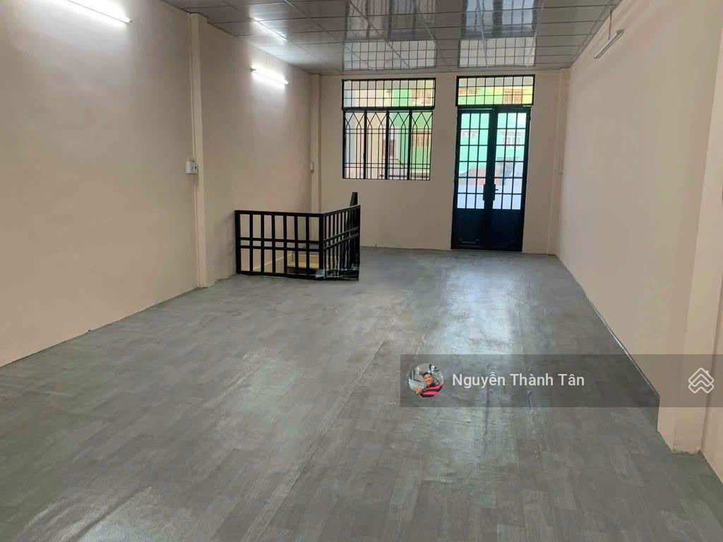 Kế bên đh hutech  hẻm xe hơi  66m2 ( 4m x 17m )  sổ vuông vức  giảm 2 tỷ