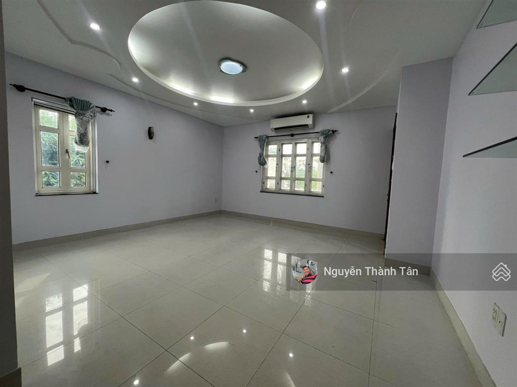 Biệt thự ven sông  làm văn phòng  phim trường  studio  công ty  800m2