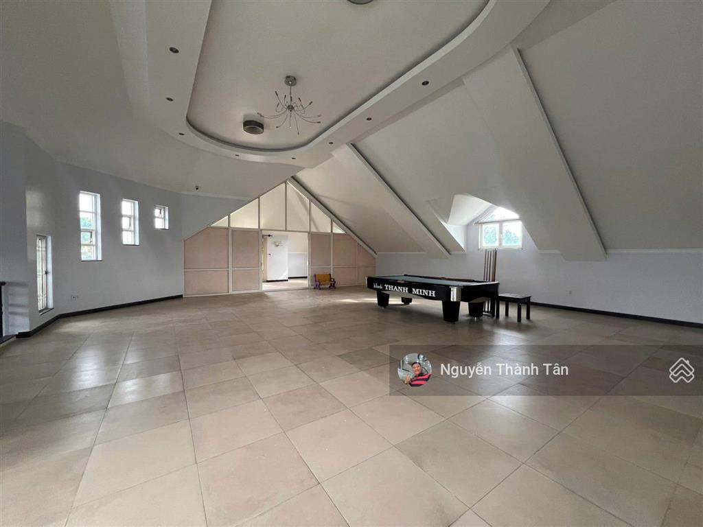 Biệt thự ven sông  làm văn phòng  phim trường  studio  công ty  800m2