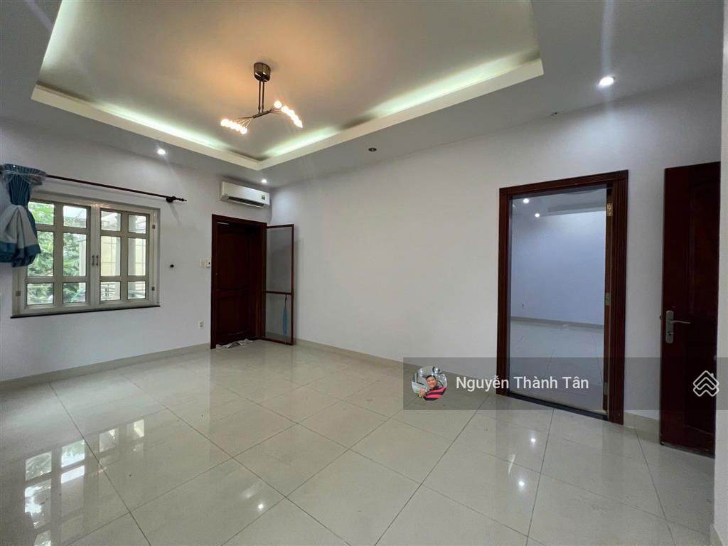 Biệt thự ven sông  làm văn phòng  phim trường  studio  công ty  800m2