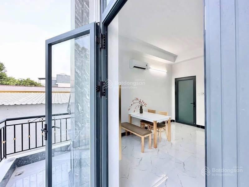 Cho thuê phòng duplex ban công, 34m²  ngay khu cư xá bắc hải, công viên lê thị riêng quận 1