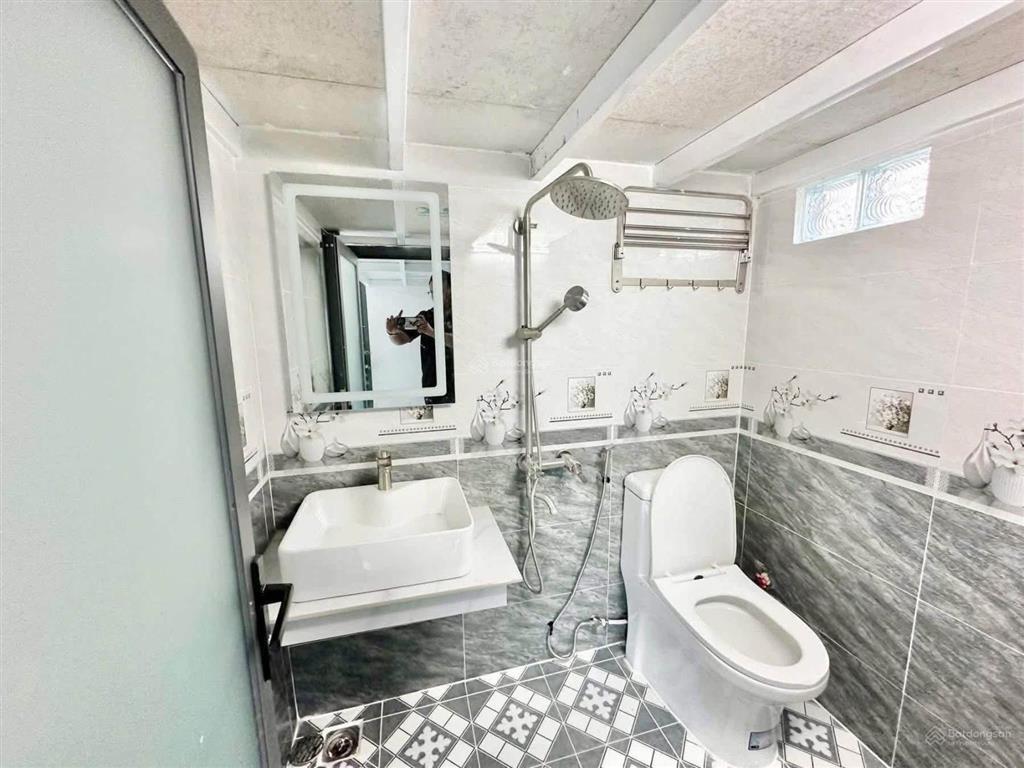 Cho thuê phòng duplex ban công, 34m²  ngay khu cư xá bắc hải, công viên lê thị riêng quận 1