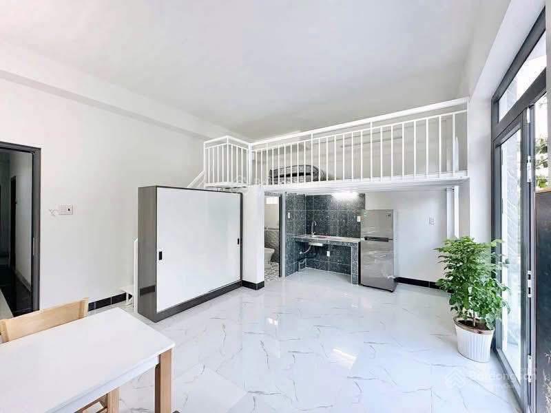 Cho thuê phòng duplex ban công, 34m²  ngay khu cư xá bắc hải, công viên lê thị riêng quận 1