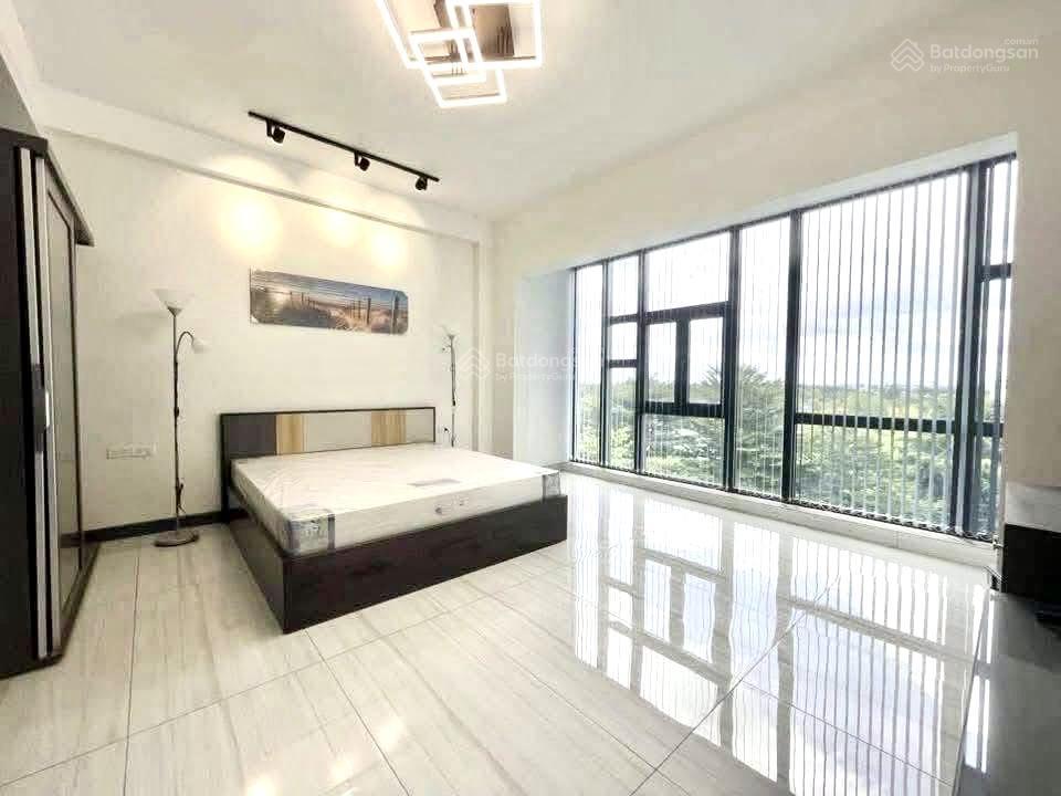 Cho thuê phòng studio cửa sổ, ban công thoáng, 38m2  đường 3/2, gần toà nhà viettel